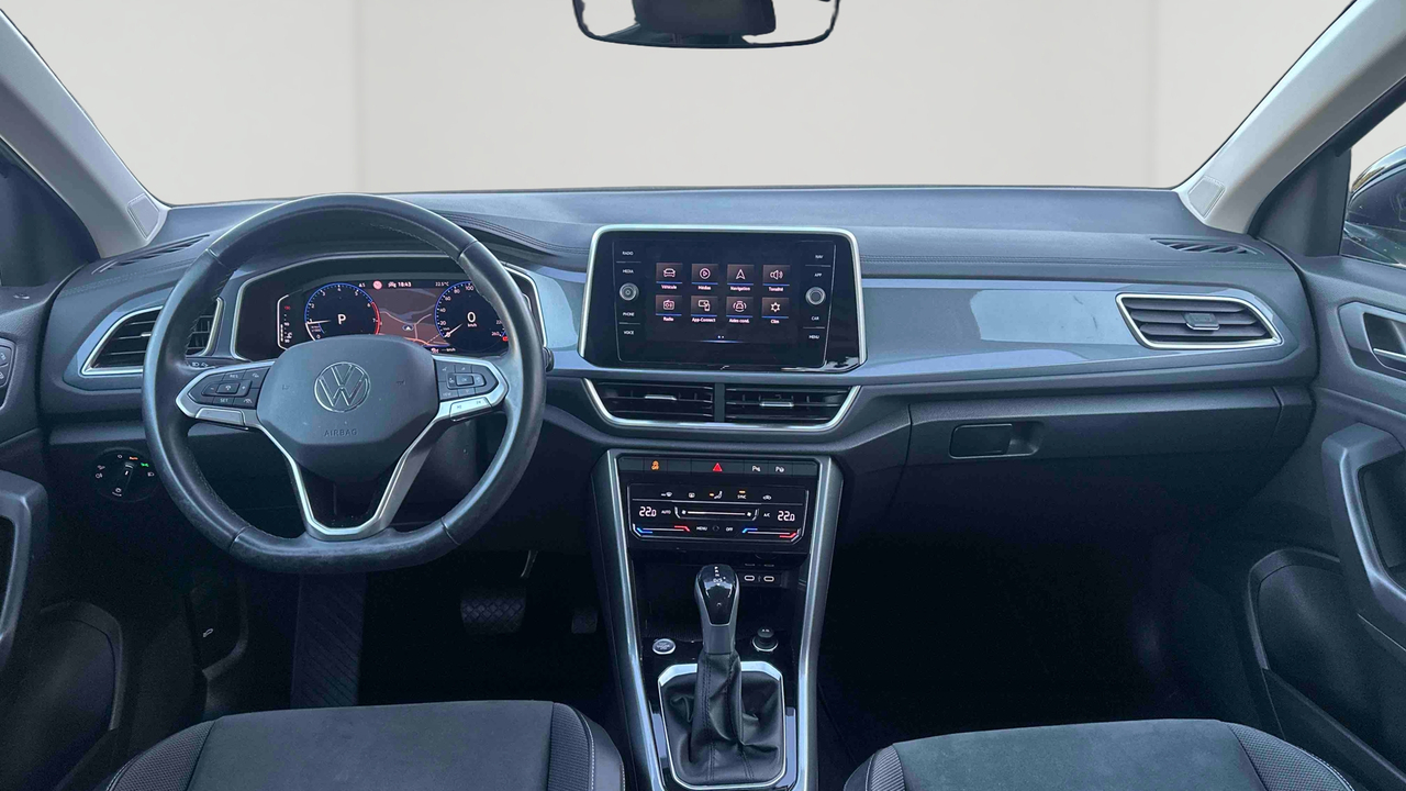 Volkswagen T-Roc 1.5 TSI EVO 150 Start/Stop DSG7 — photo 9