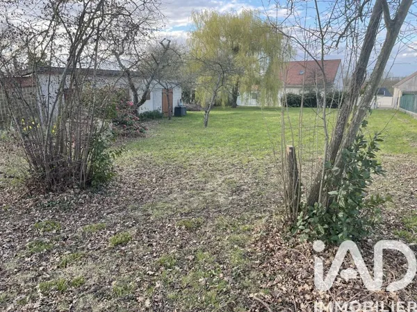 Terrain 1225 m²