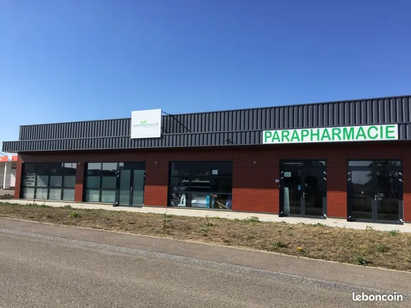 Local Commercial avec vitrine