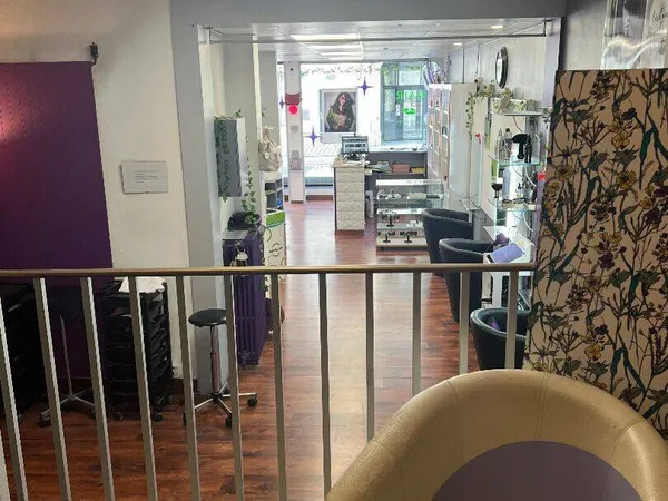 Fonds de commerce 182 m²