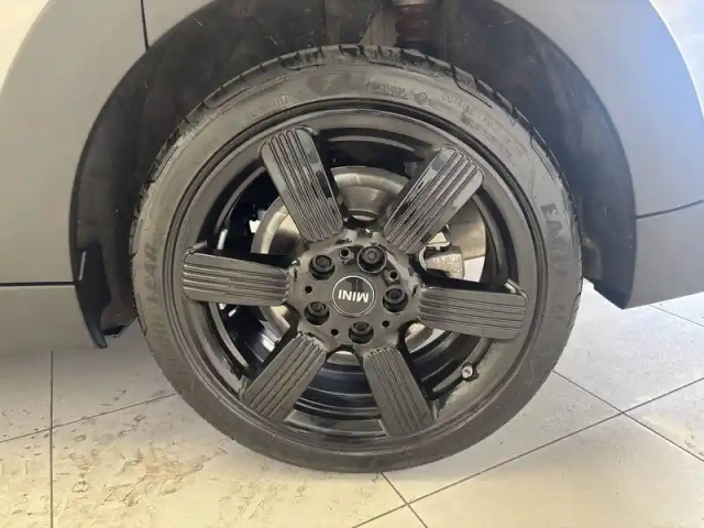 Mini Mini hatch 5 portes cooper 136 ch dkg7 — photo 16