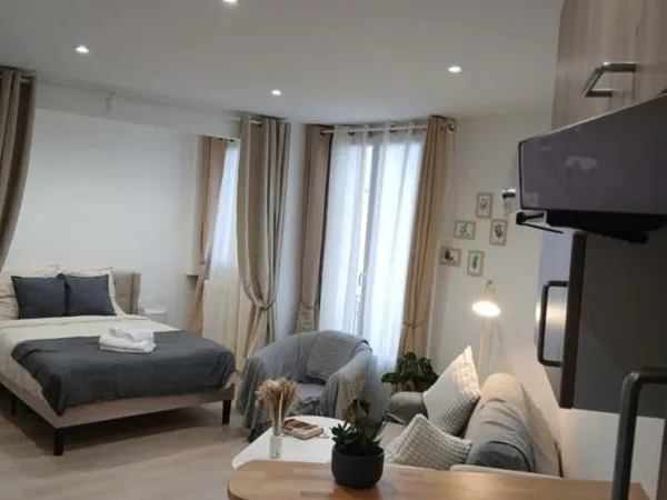 Studio / 30m² / Saint Ouen (RER C)