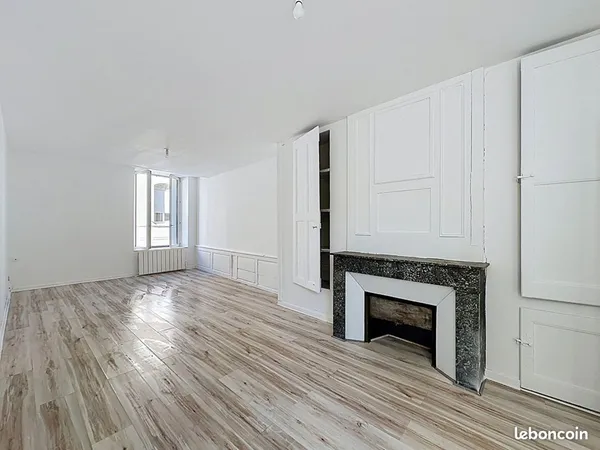 Immeuble 3 pièces 80 m²