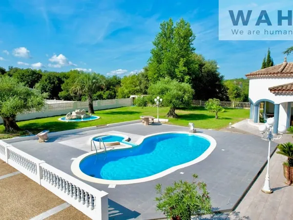 Maison T4 - Belle architecture - 180m2 - Grand terrain const
