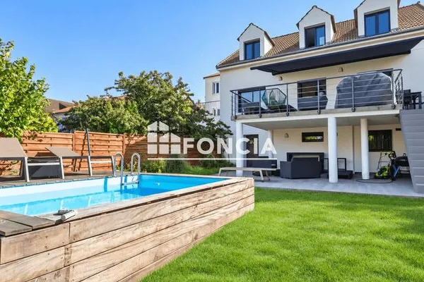 Maison 6 pièces 140 m²