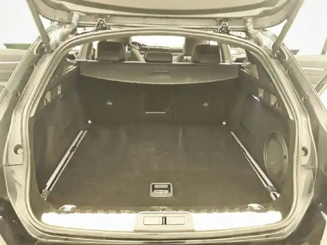 Peugeot 508 sw hybrid4 360 e-eat8 peugeot sport engineered — photo 117