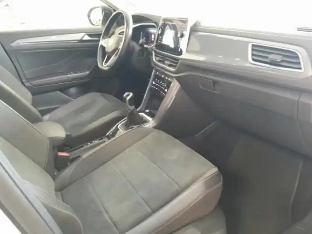 Volkswagen T-Roc 1.5 tsi evo 150ch style — photo 11