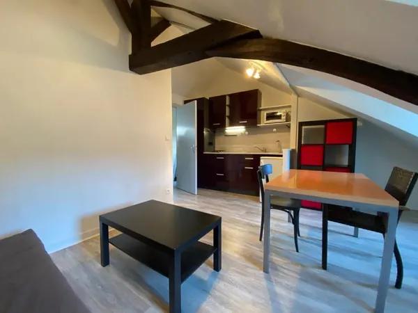 Appartement Location Saumur 1p 17m² 310€