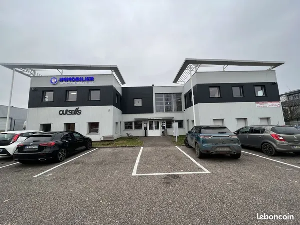 Local commercial 150 m² METZ