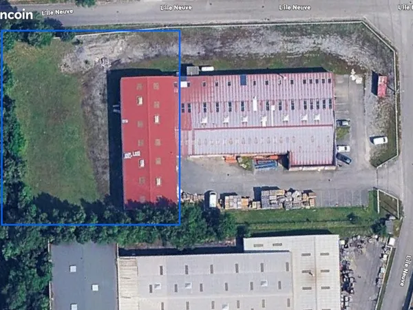 ENTREPÔT / DÉPÔT. LOCATION 700 m² + TERRAIN 2 000 m² - ACCÈS PL