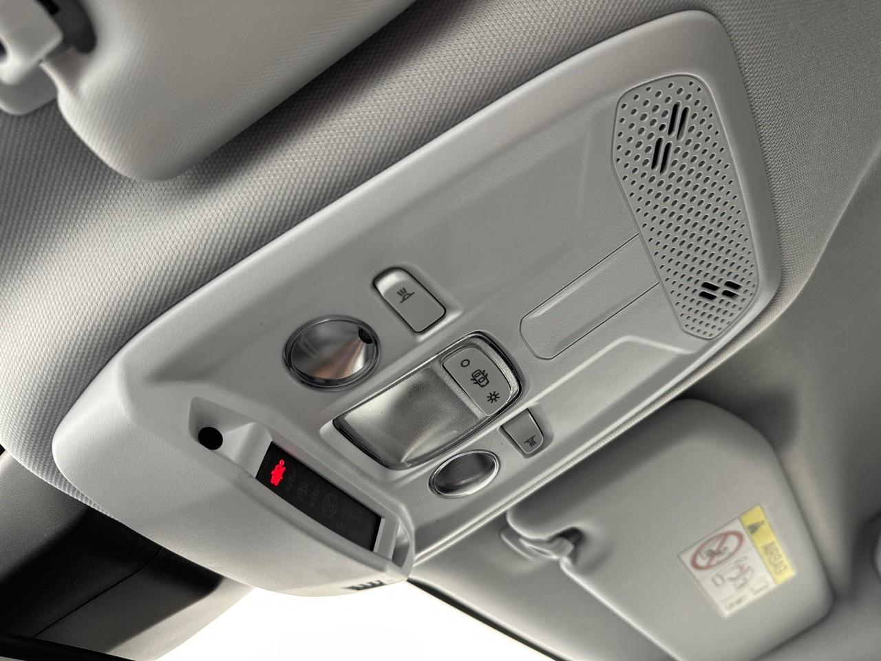 Peugeot 2008 puretech 130 s&s eat8 allure — photo 31