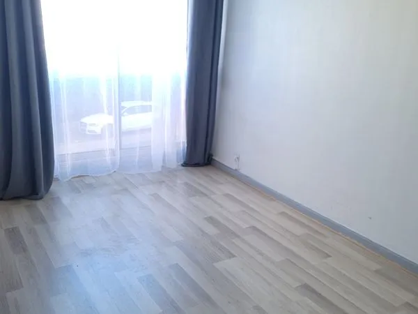 Studio avec parking prive a lambersart