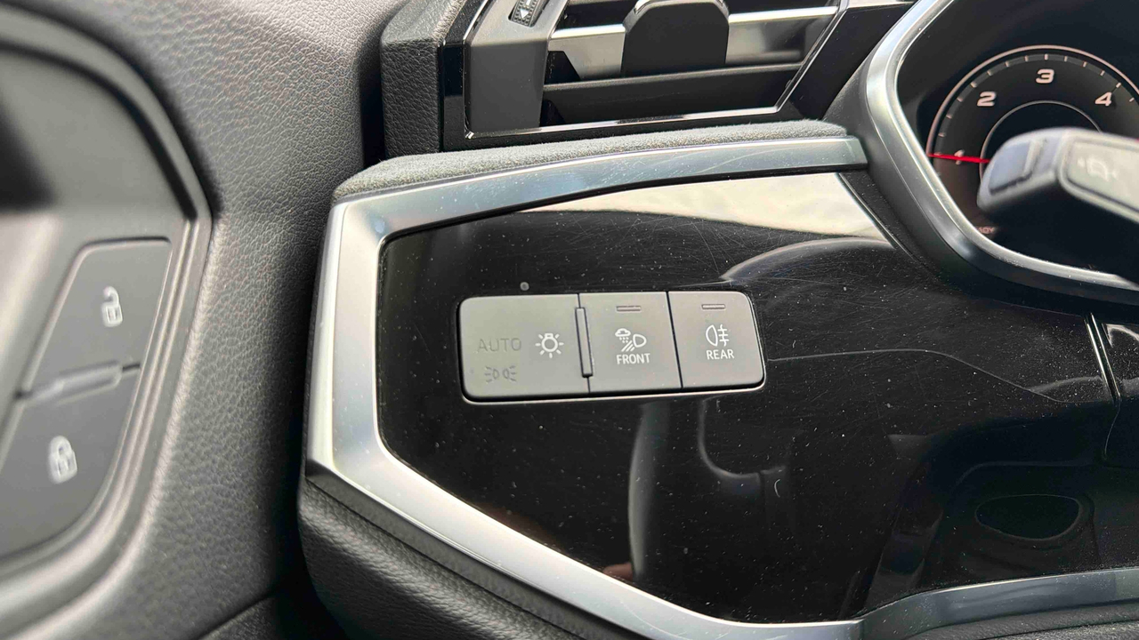 Audi Q3 35 TDI 150 ch S tronic 7 — photo 26
