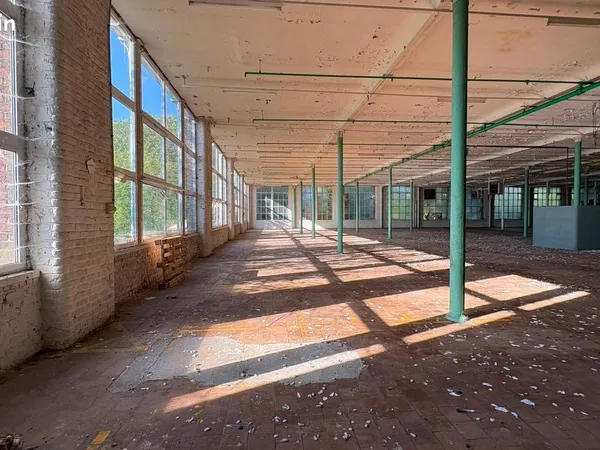 RARE - USINE A REHABILITER 7000m²
