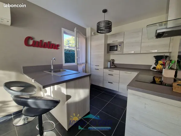 Maison T 4 récente avec jardin et garage dans clos sécurisé