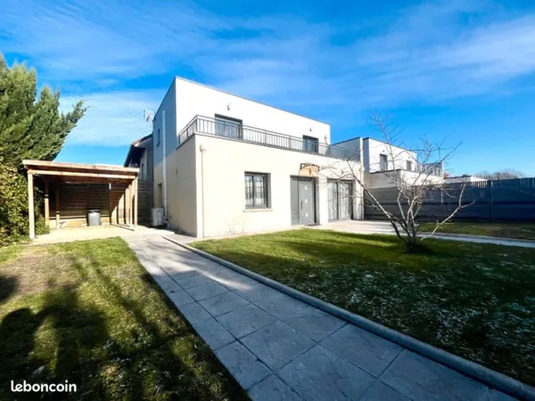 Pavillon F 4 a Sens Basse consommation