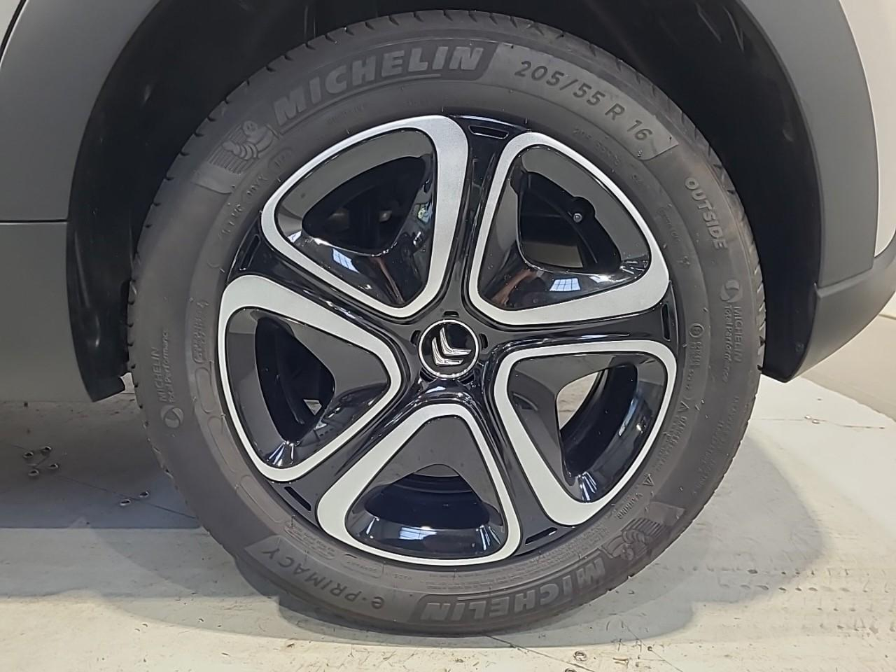 Citroën C3 puretech 83 ch bvm5 plus — photo 16