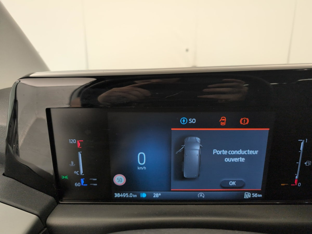Ford Tourneo Custom — photo 20