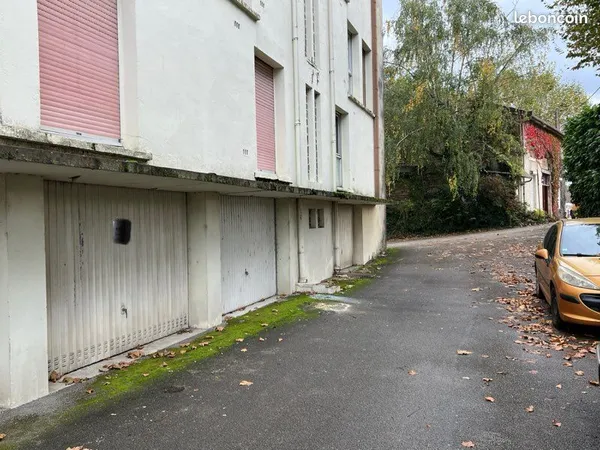Garage fermé à Saint Jean de Losne