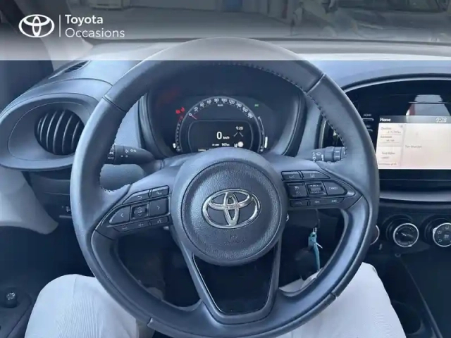 Toyota Aygo X 1.0 vvt-i 72ch dynamic — photo 9