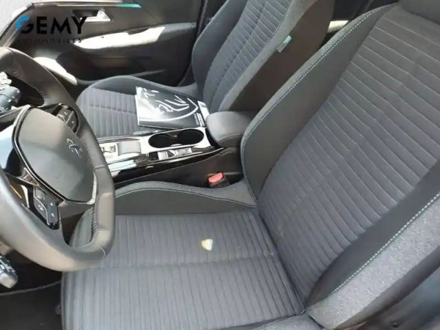Peugeot 208 electrique 50 kwh 136ch — photo 9