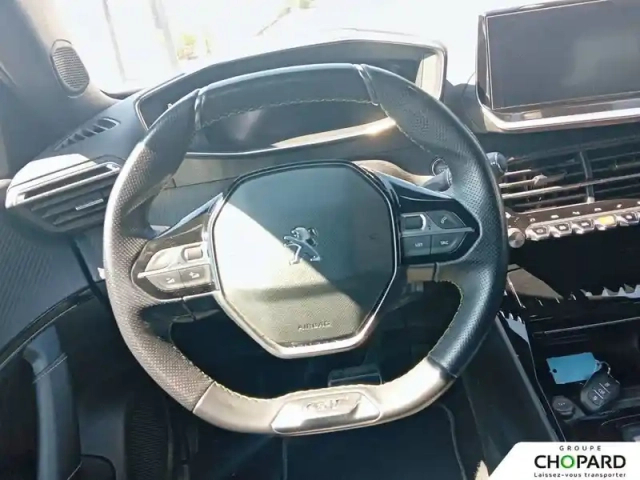 Peugeot 2008 electrique 136 ch — photo 16