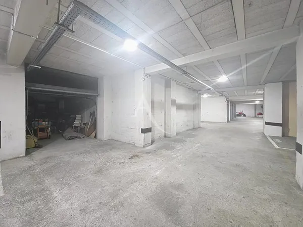 NOUVEAUTE À VENDRE - GARAGE EN SOUS-SOL - ANTIBES HYPER CENTRE