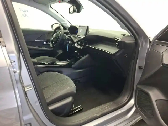 Peugeot 208 hybrid 110 ch e-dcs6 — photo 28