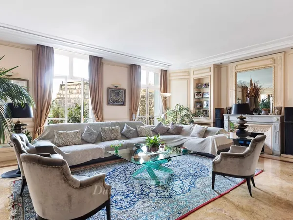 Paris XVIe - Boulevard de Beauséjour