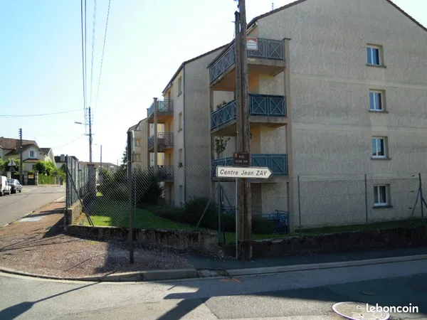 T5 rdc 90m2 grand balcon dans quartier Val Barizien (rue Jean Zay)