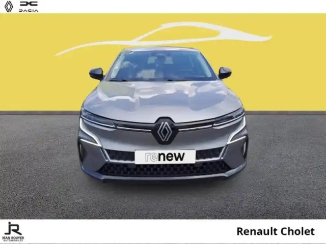 Renault Megane e-tech electric ev40 130ch equilibre standard charge -b — photo 9