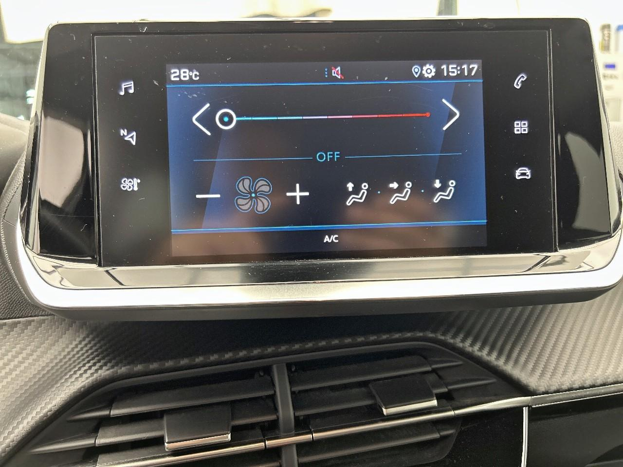 Peugeot 208 puretech 100 s&s bvm6 style — photo 11