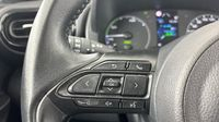 Toyota Yaris 116h Dynamic 5p MY22 — photo 24