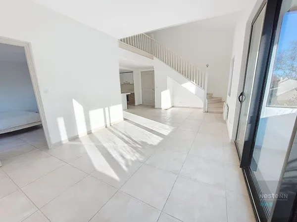 Six-fours Centre Ville Appartement en duplex de 5 pièces avec...