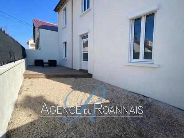 Appartement T3 en rez-de-jardin avec cours à vendre à LE COT