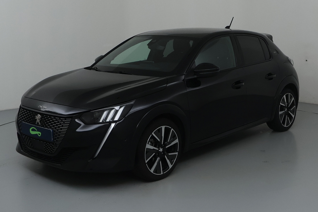 Peugeot 208 — photo 1