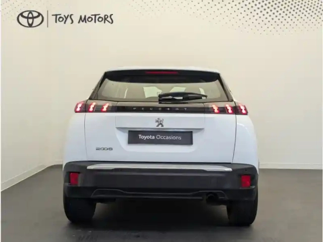 Peugeot 2008 active 1.2 101 ch — photo 3