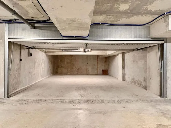 Parking 57 m²