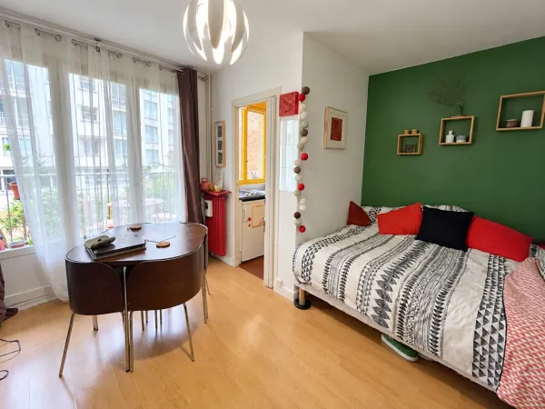 Studio 1 pièce 17 m²