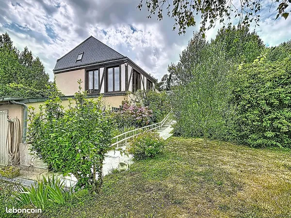 Maison 7 pièces 159 m²