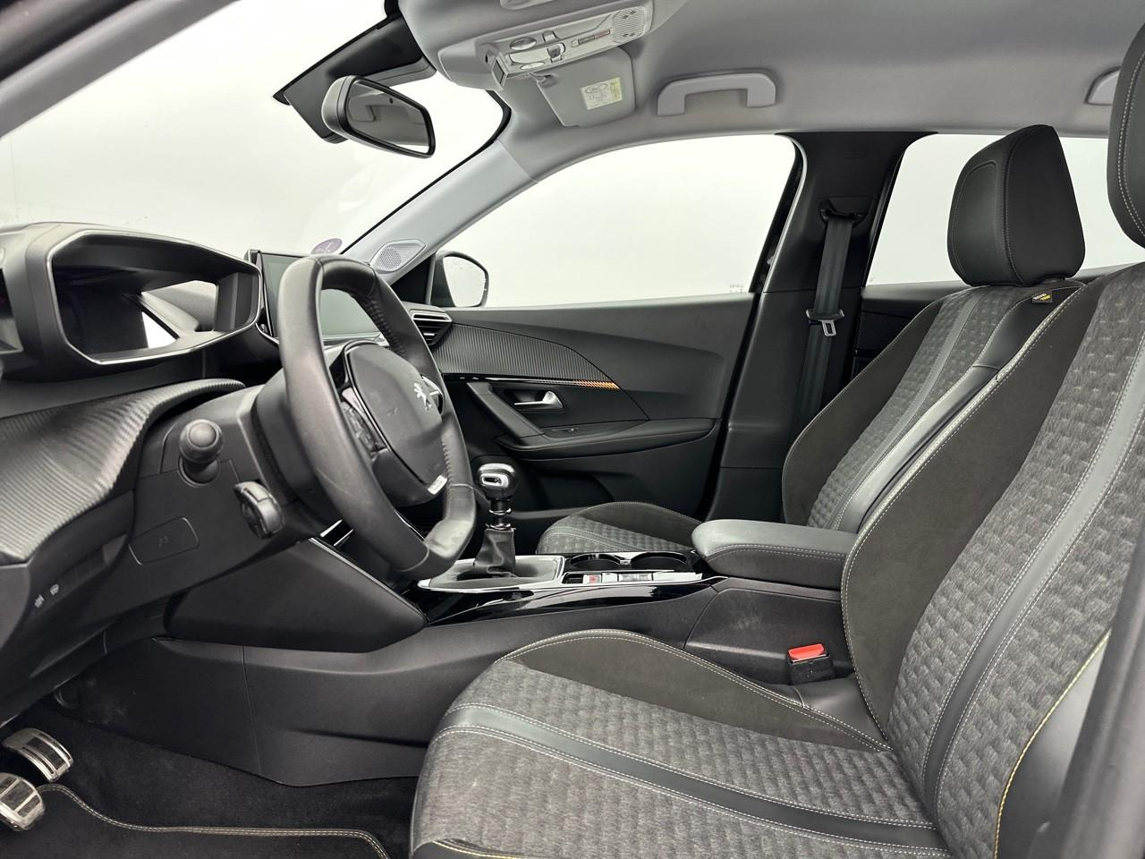 Peugeot 2008 puretech 130 s&s bvm6 roadtrip — photo 9