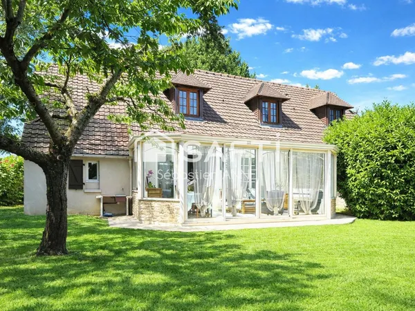 Maison familiale, calme et proche de Caen