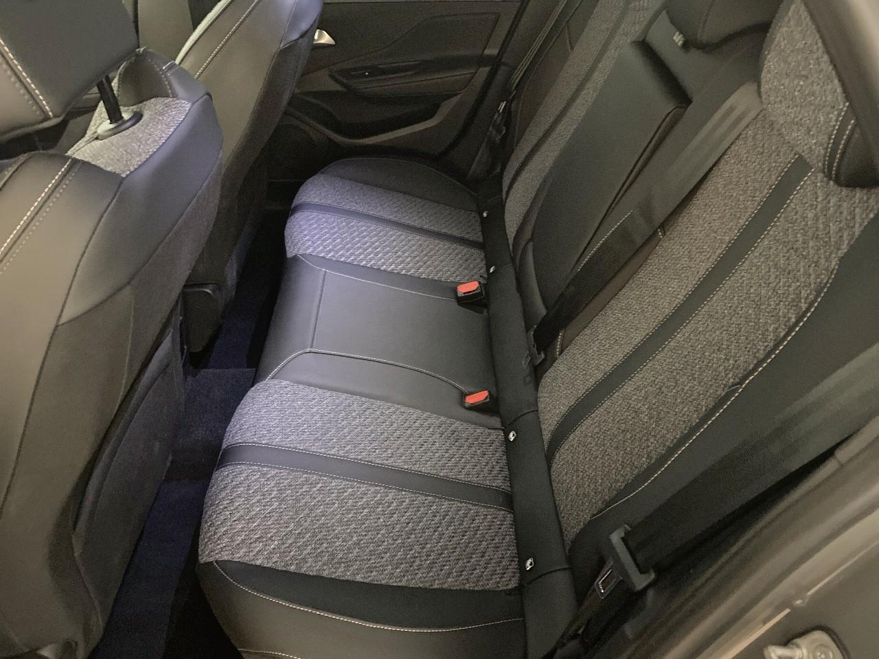 Peugeot 308 sw hybrid 145 e-dcs6 allure — photo 10