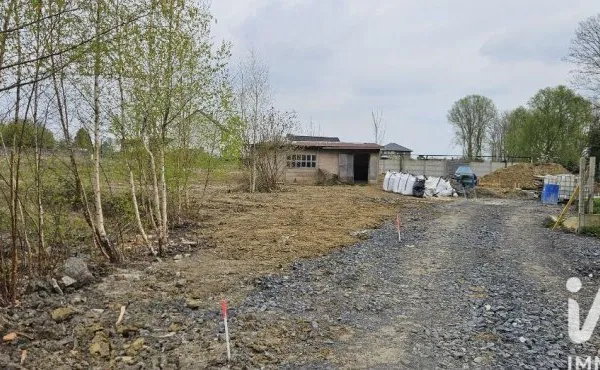 Terrain 562 m²