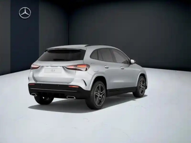 Mercedes Gla 250 e amg line — photo 19