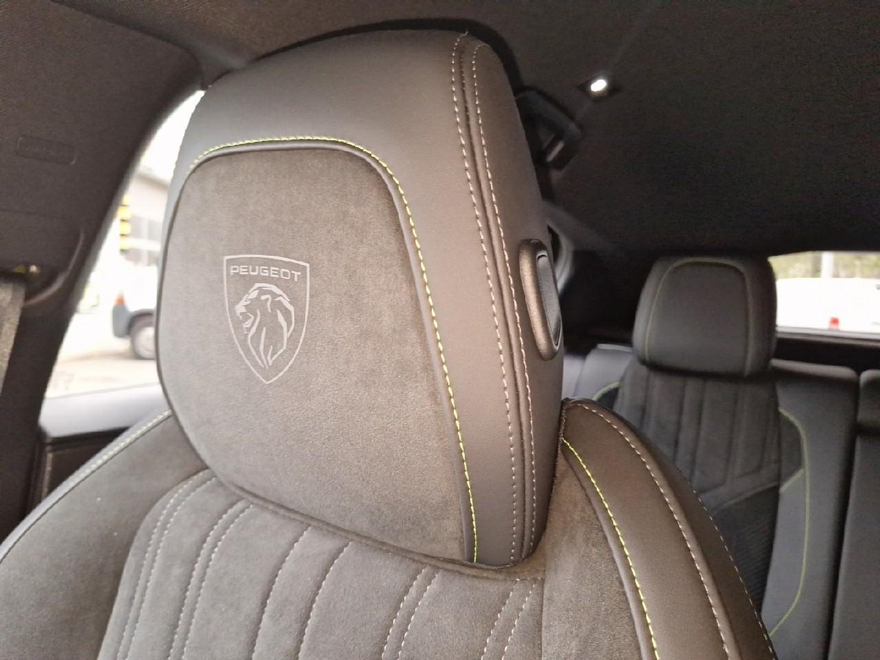 Peugeot 408 electrique 210ch gt exclusive (58kwh) — photo 18
