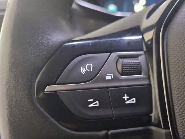 Peugeot 208 electrique 50 kwh 136ch — photo 28