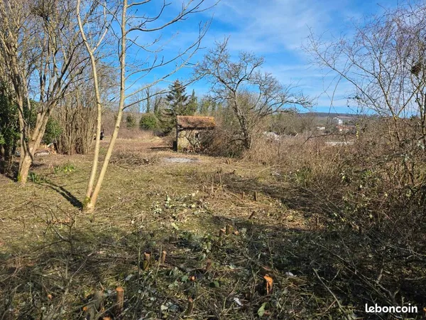 Terrain de jardin 2 707 m²