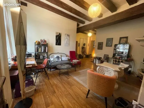 Appartement 6 pièces 103 m²