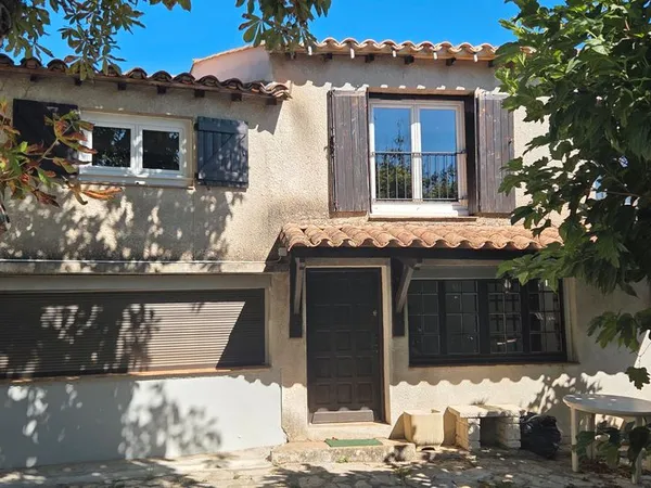 Maison T3 de 76m² avec parking et jardin